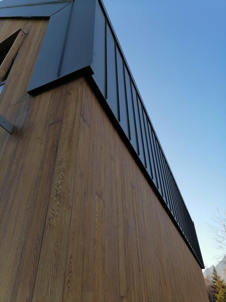 Exterior siding plank made from fibre cement from SHERA